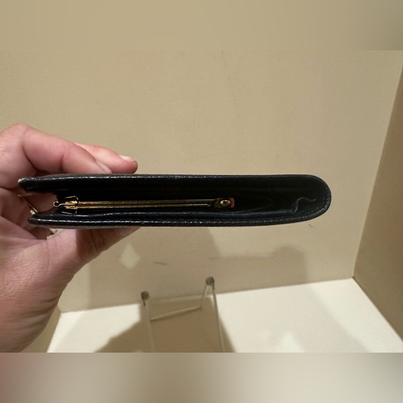 Chanel CC Timeless Caviar Vintage Wallet - Picture 3 of 16